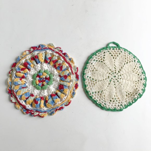 Vintage Handmade Round Potholders Set of 2 - Picture 2 of 2
